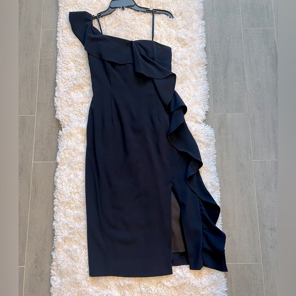 Gianni Bini Navy Blue Asymmetrical One Shoulder Cocktail Dress.  Stunning Dress! - Picture 2 of 11